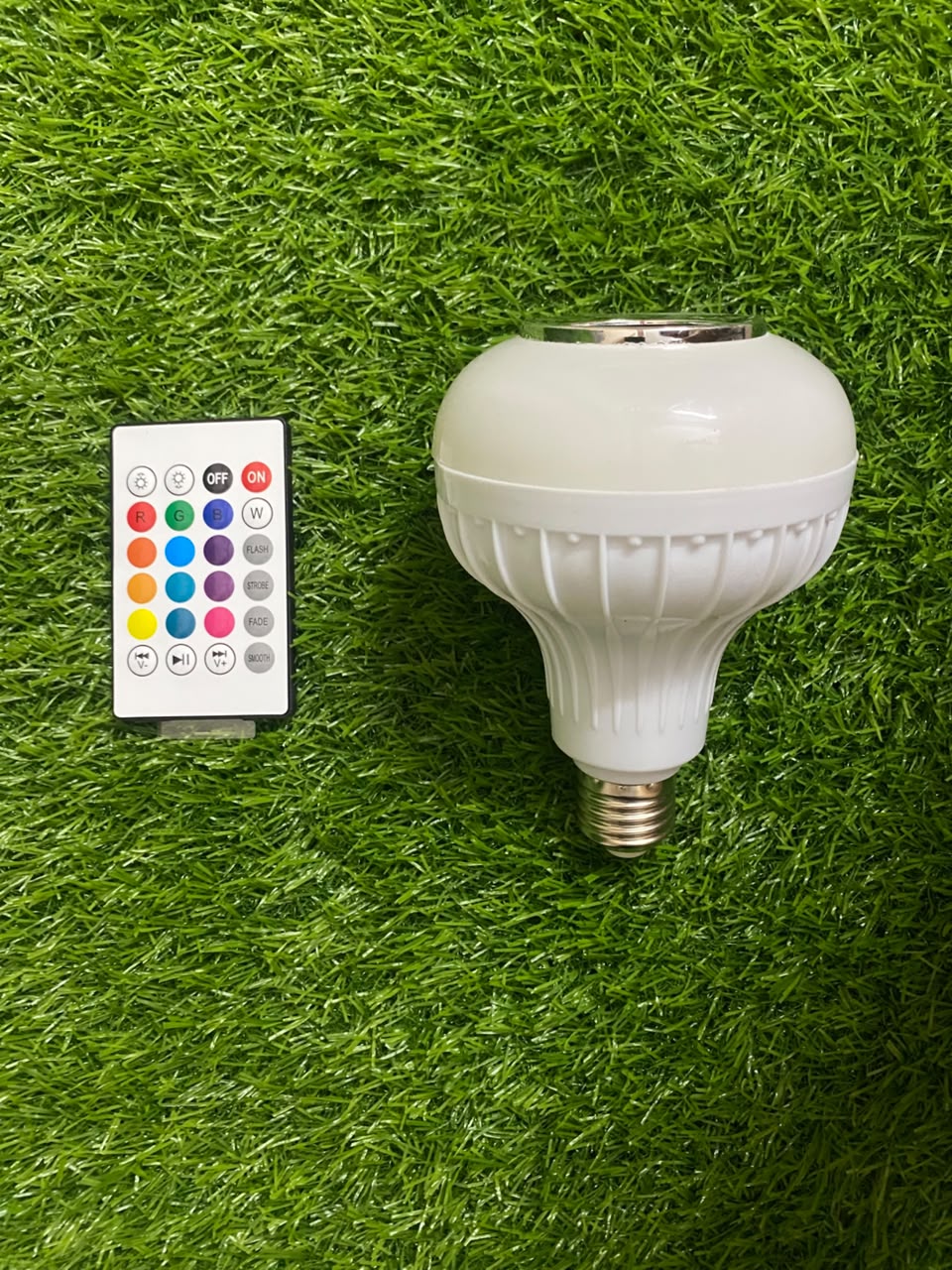 2-in-1 Smart LED Music Bulb with Bluetooth Speaker - Multicolor